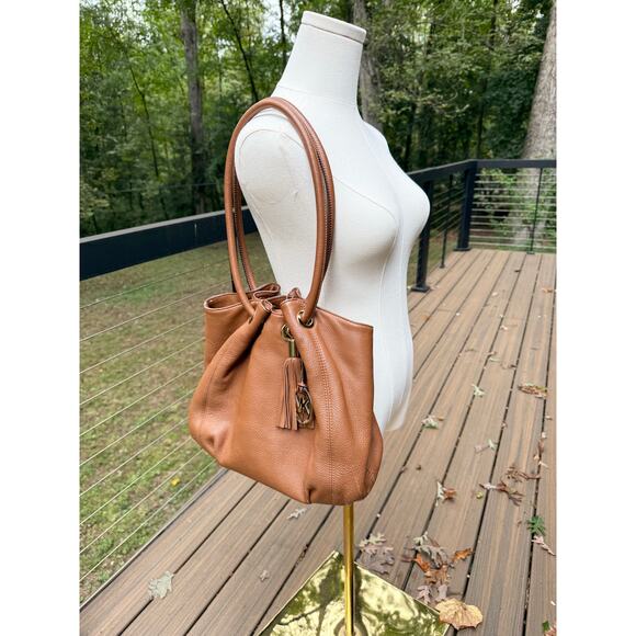 Michael Kors Astor Large Ring Brown Pebbled Leather Bucket Shoulder Bag Purse - Picture 6 of 8